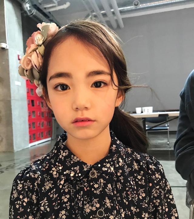 春节贺岁档票房大战：周润发与吴京的争锋对决
